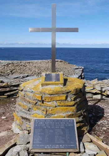 Falkland Monuments