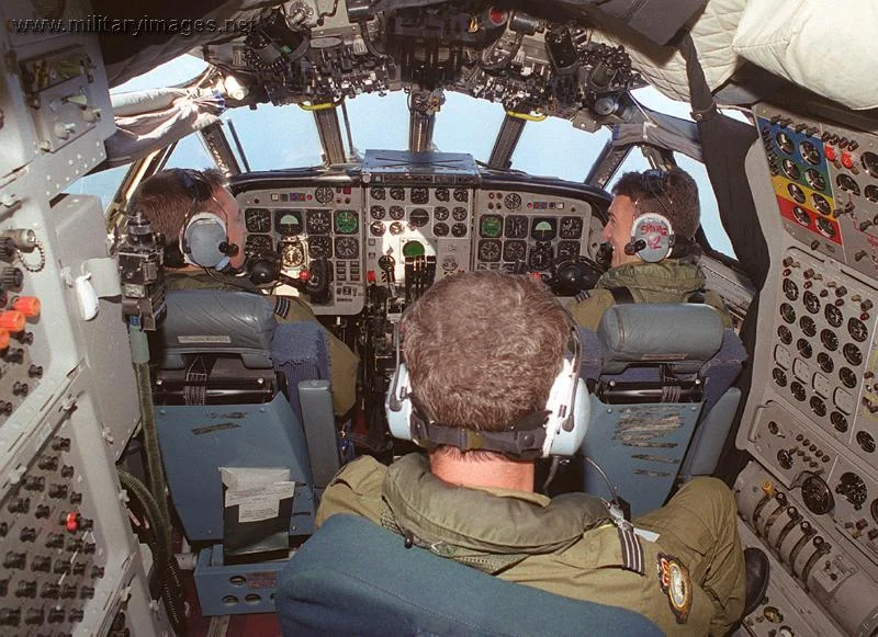 Flight on board a Nimrod MR2 aircraft