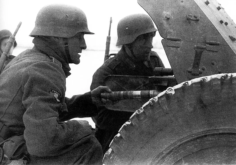 French Wehrmacht anti-tank gunners PaK 35/36 | A Military Photo & Video ...