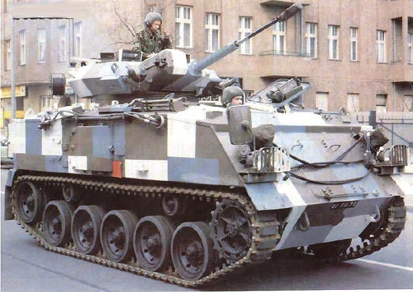 FV432