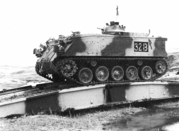 FV432