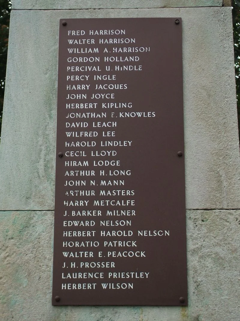 GREENGATES WAR MEMORIAL, YORKSHIRE