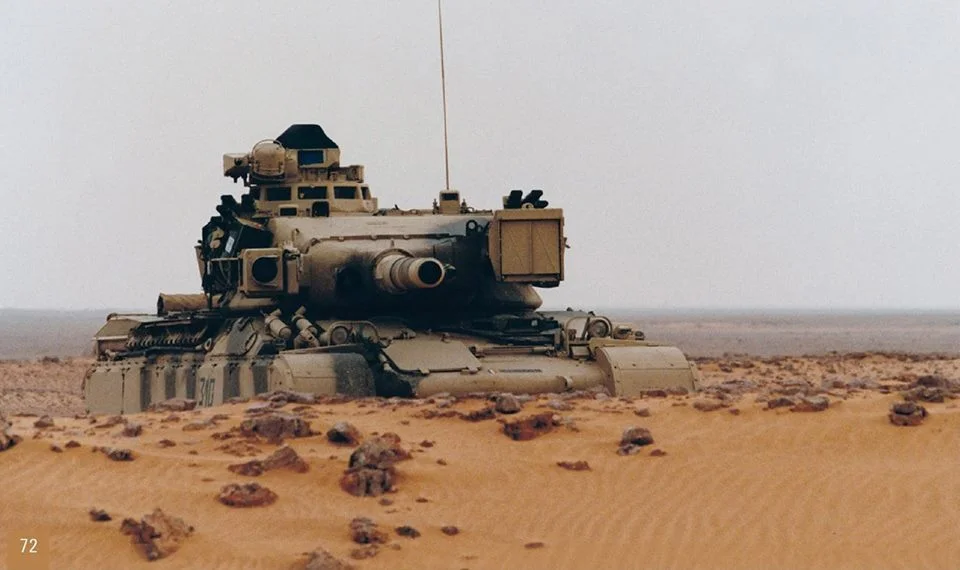 Gulf War. An AMX-30 of the 4th dragoons is ambushed behind a dune in the Saudi desert