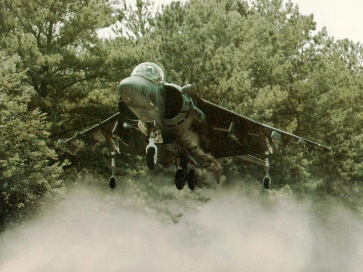 Harrier_in_takeoff