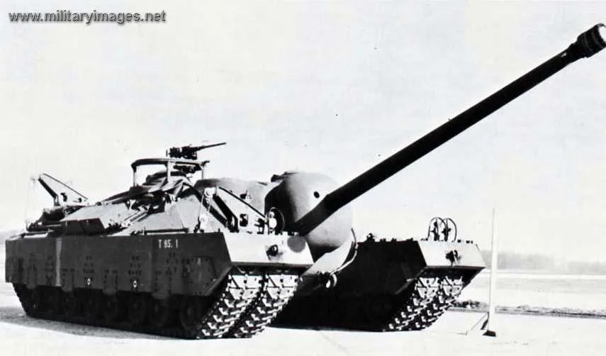 Heavy Tank T28 / Gun motor carriage T95