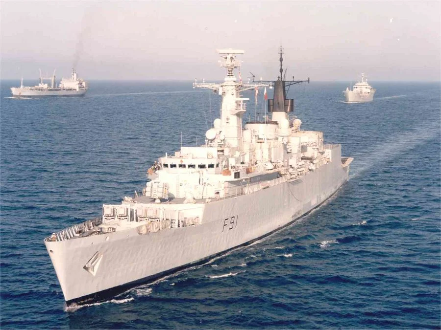 HMS Brazen in Gulf 1