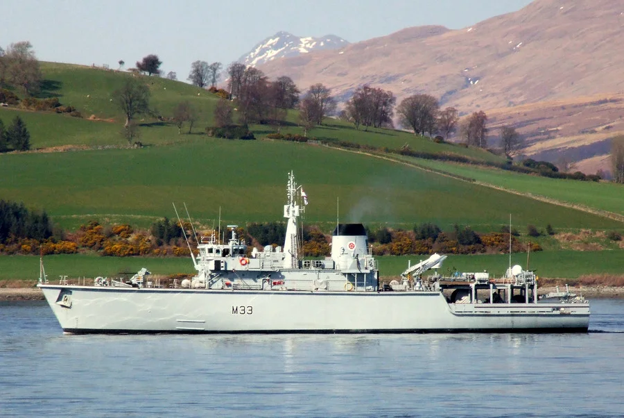 HMS Brocklesby M33