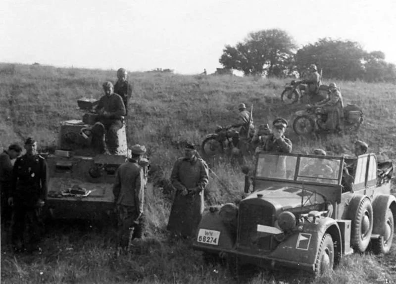 Horch_901_wehrmacht_PKW_car_11