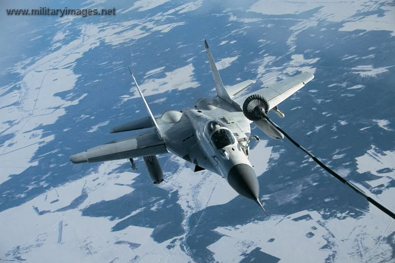 In-flight refuelling of MiG-29SMT