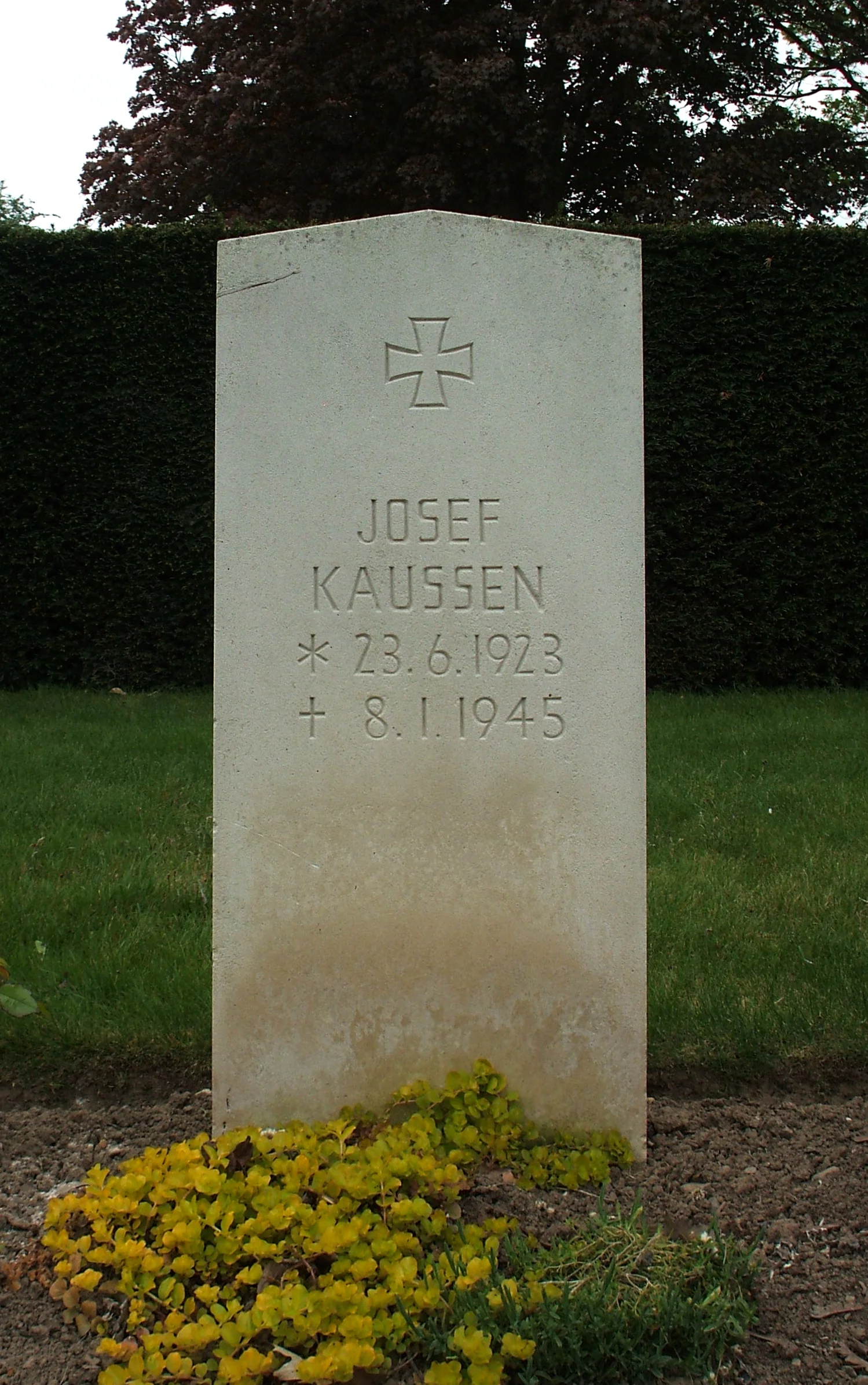 JOSEF KAUSSEN