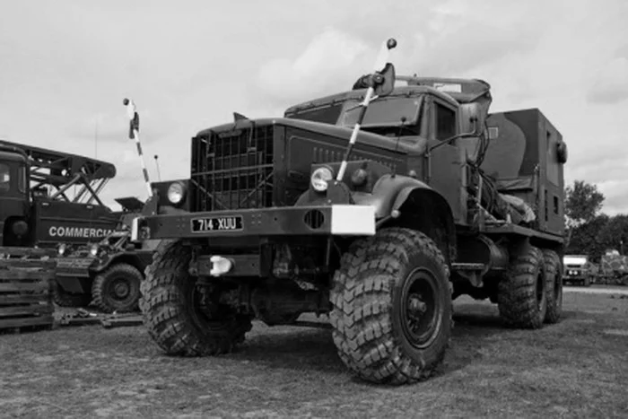 KrAZ-255B - 7½-ton cargo truck