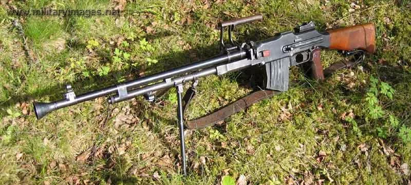 Kulsprutegevr m/37