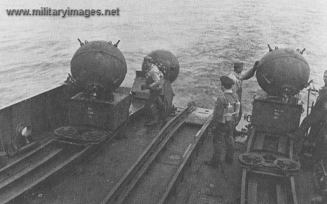 Laying mines into Gulf of Finland