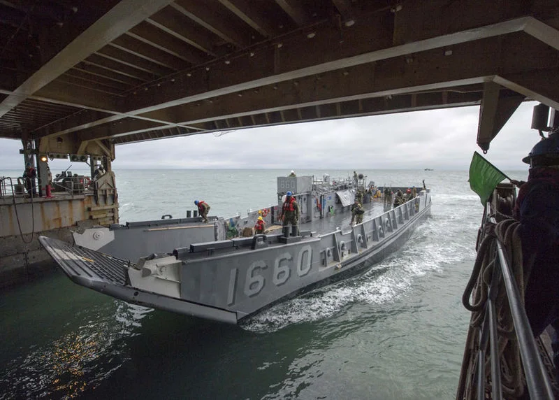 Lcu Landing Craft Utility A Military Photo And Video Website 7707