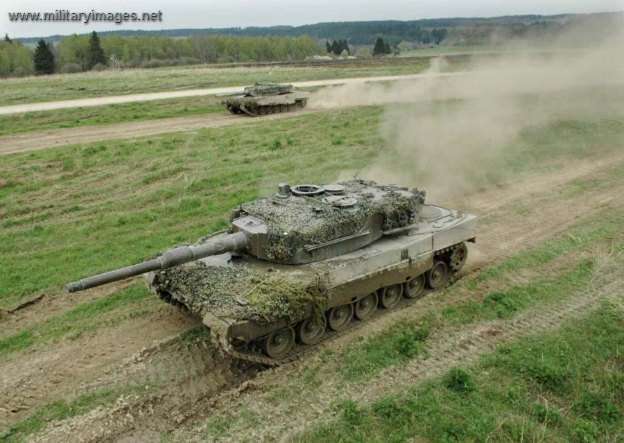 Leopard 2 A4