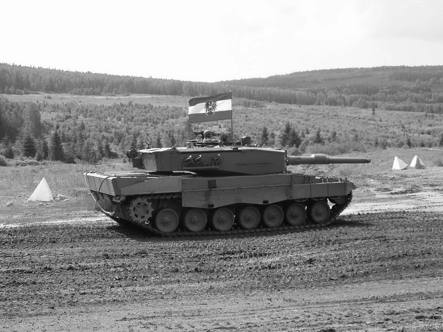 leopard Tank