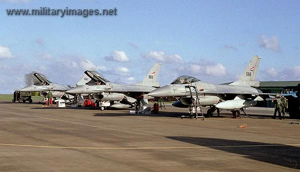 Line up of Nor.AF  F-16`s