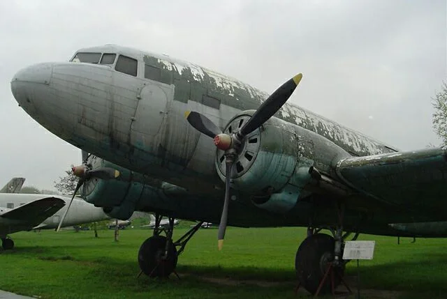 Lisunov Li-2