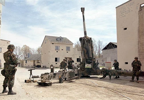 M-198 155mm towed arty in urban ops