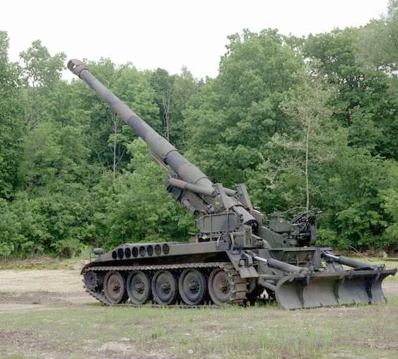 M110A2 Self-Propelled Howitzer