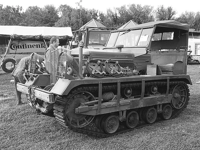 M2 High Speed Tractor (Cletrac)