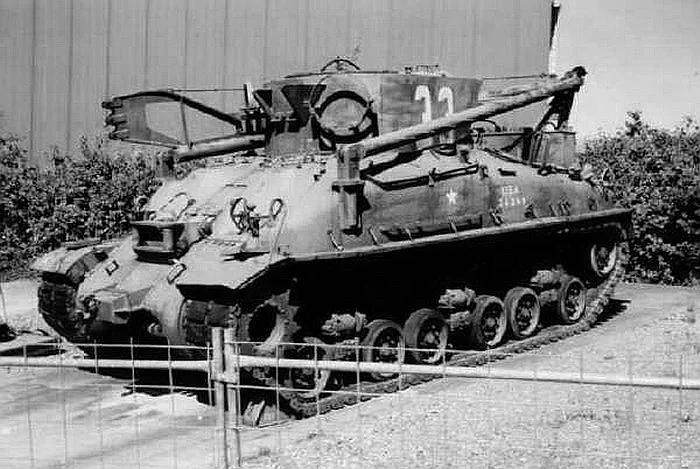 m32arv_01.jpg