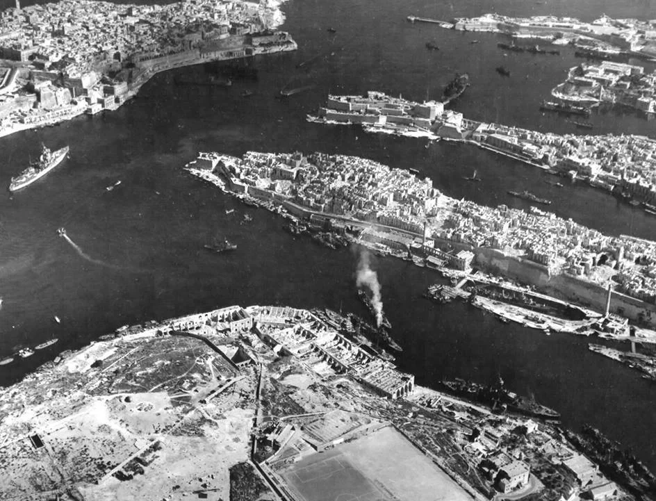 Malta, Grand Harbour About 1943 | A Military Photo & Video Website