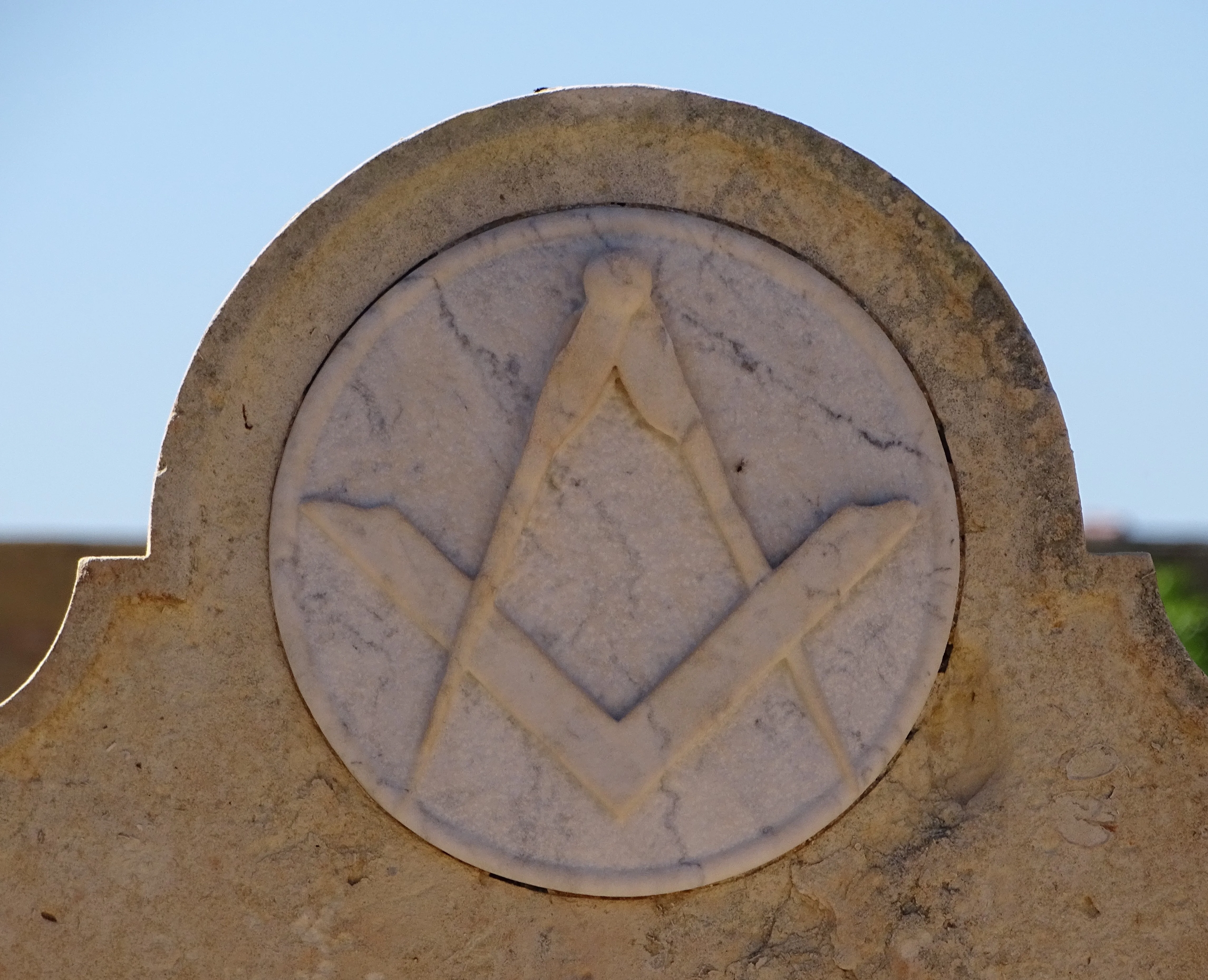 MASONIC INSIGNIA