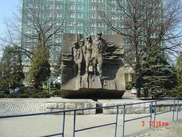 Memorial Polish Scout