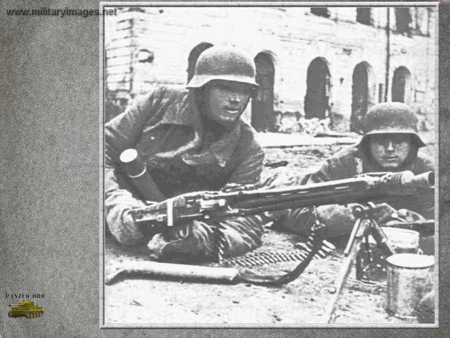 MG42 Russian Street Fighting