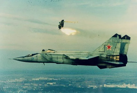 MiG-25