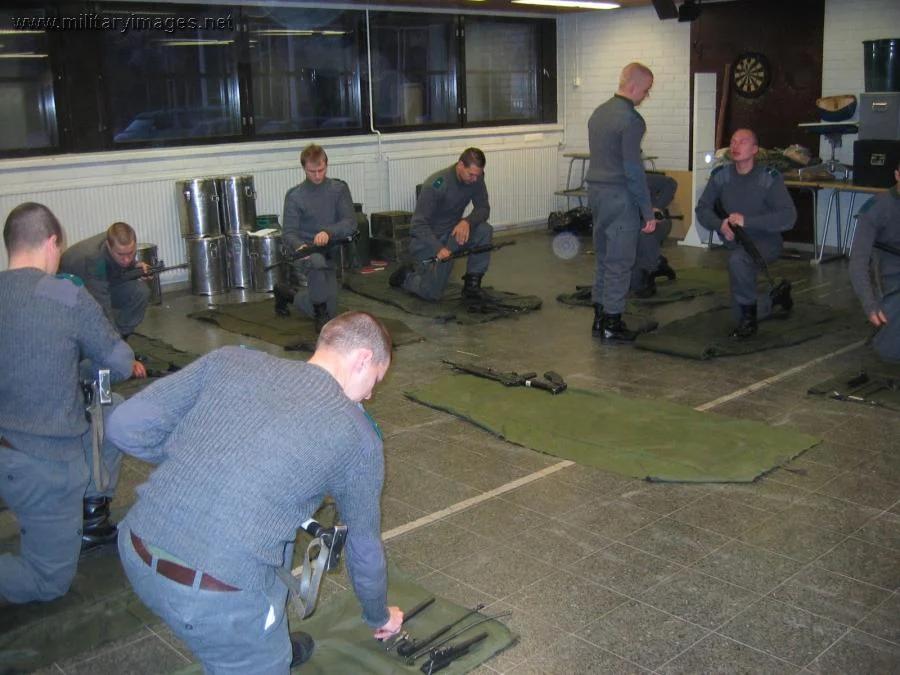 NCO students learning how to teach