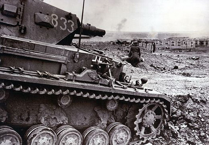 Panzer IV number 833