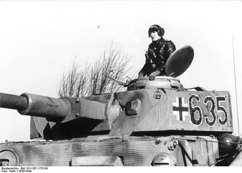 Panzer IV numbered 635