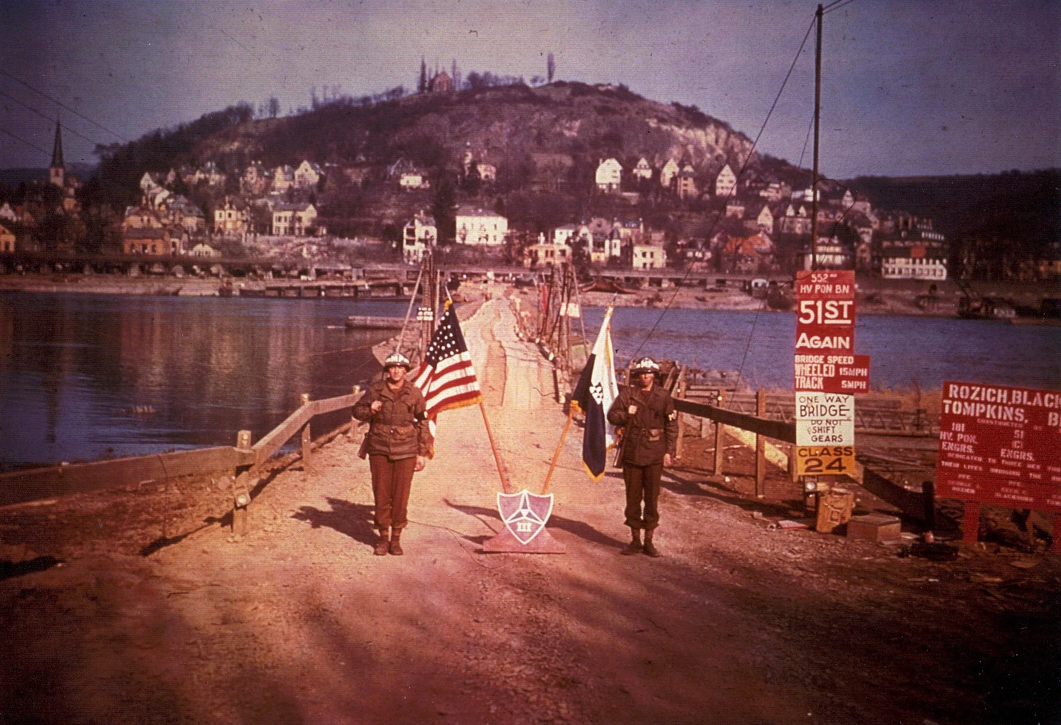 Pontoon-Bridge-across-the-Rhine-River-Kripp-Linze-March-1945.jpg