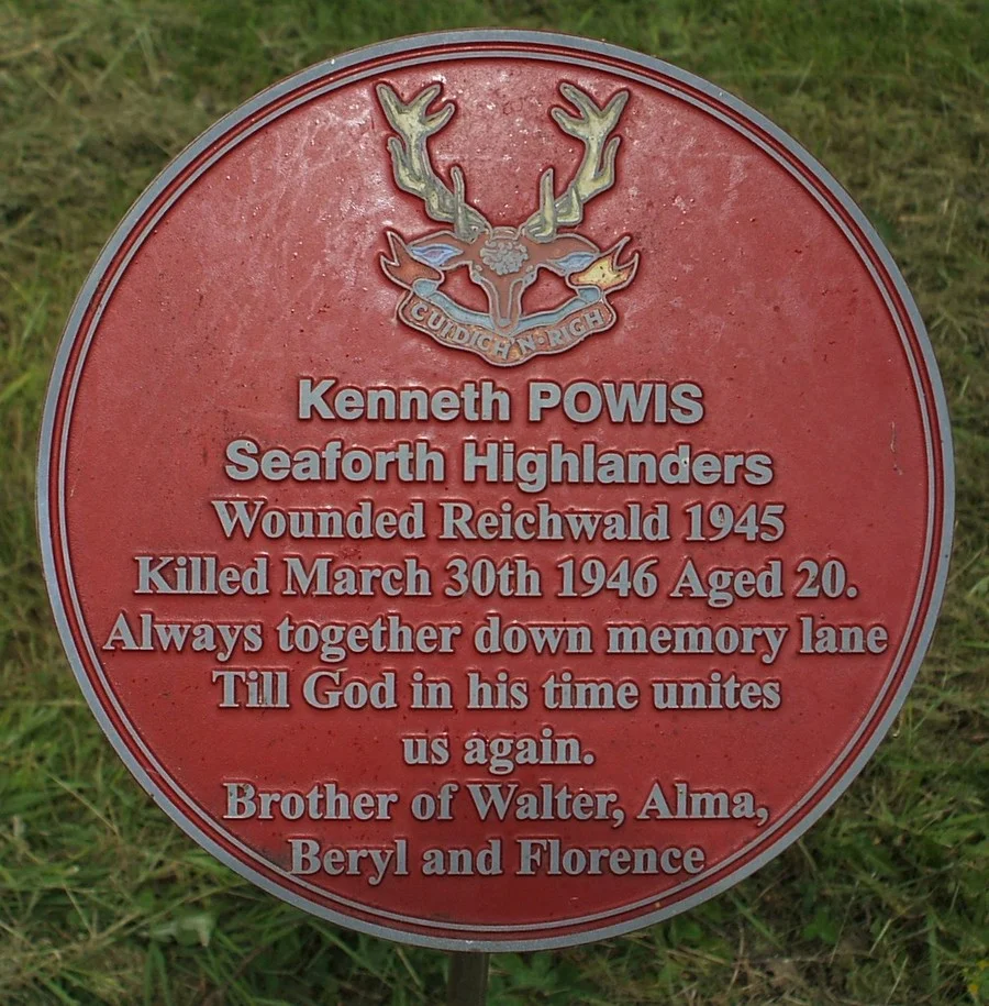 Powis Kenneth