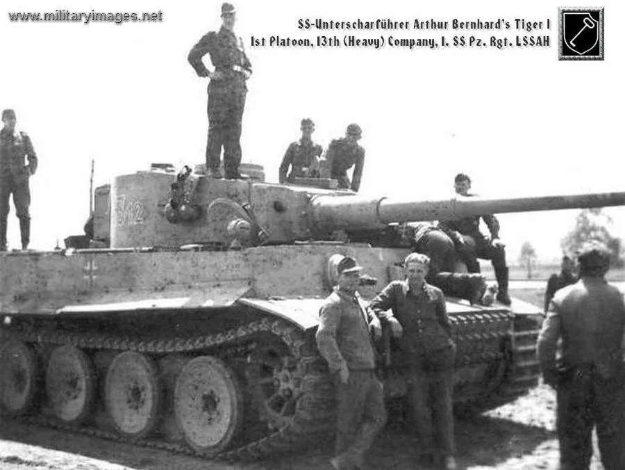 pz6_LAH_Tiger_1312_crew