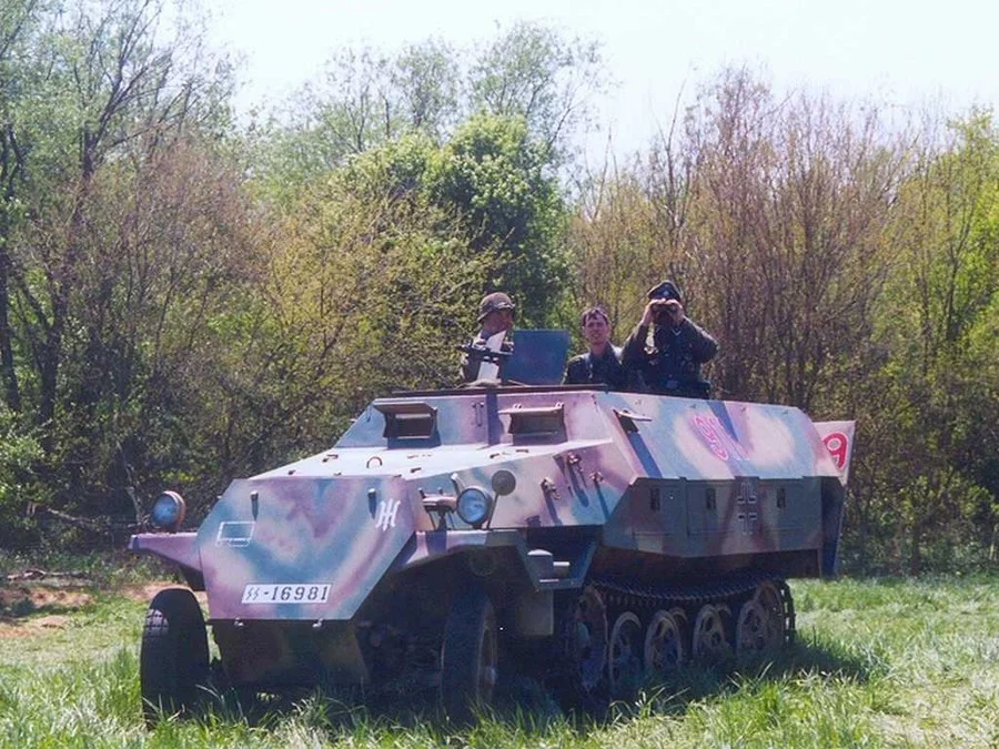 pzht_Sd_Kfz_251_rebuilt_Cz_OT810