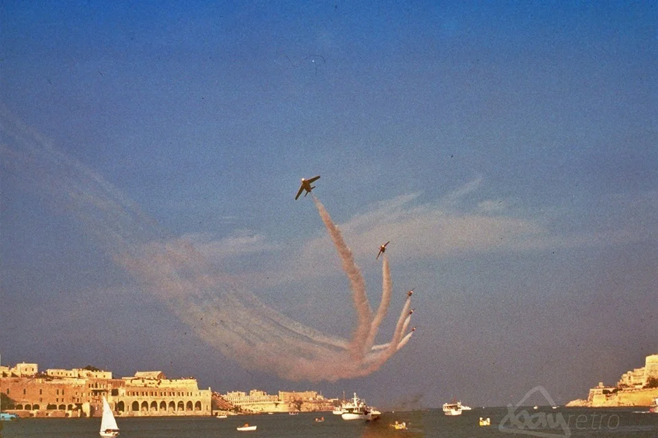 RAF Red Arrows Over Sliema 1978
