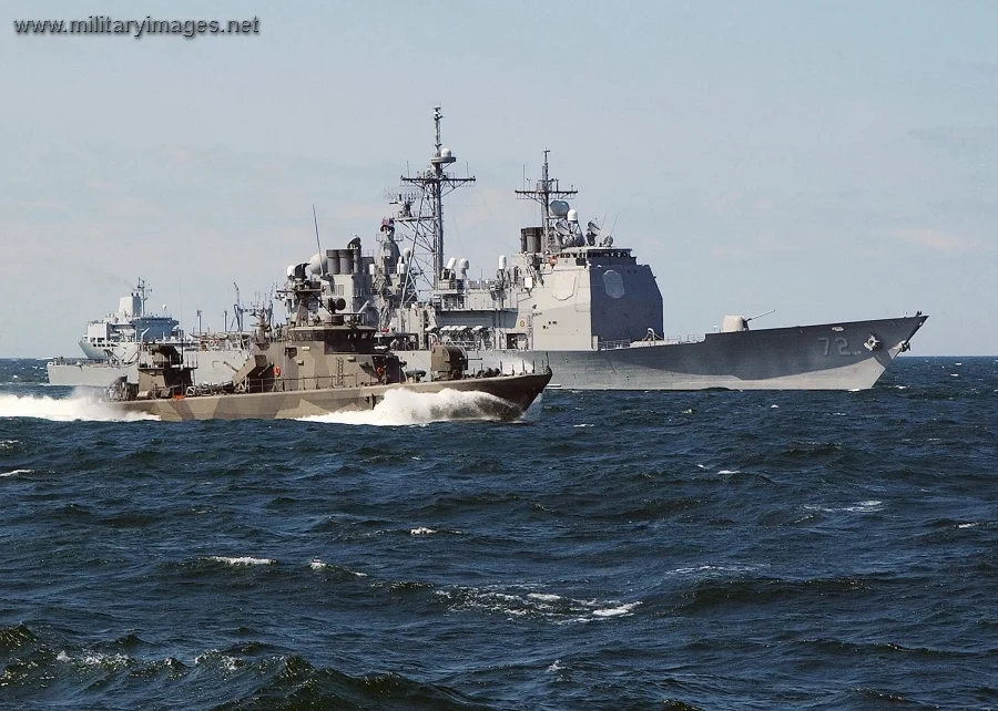 Rauma-class & USS VELLA GULF (CG 72)