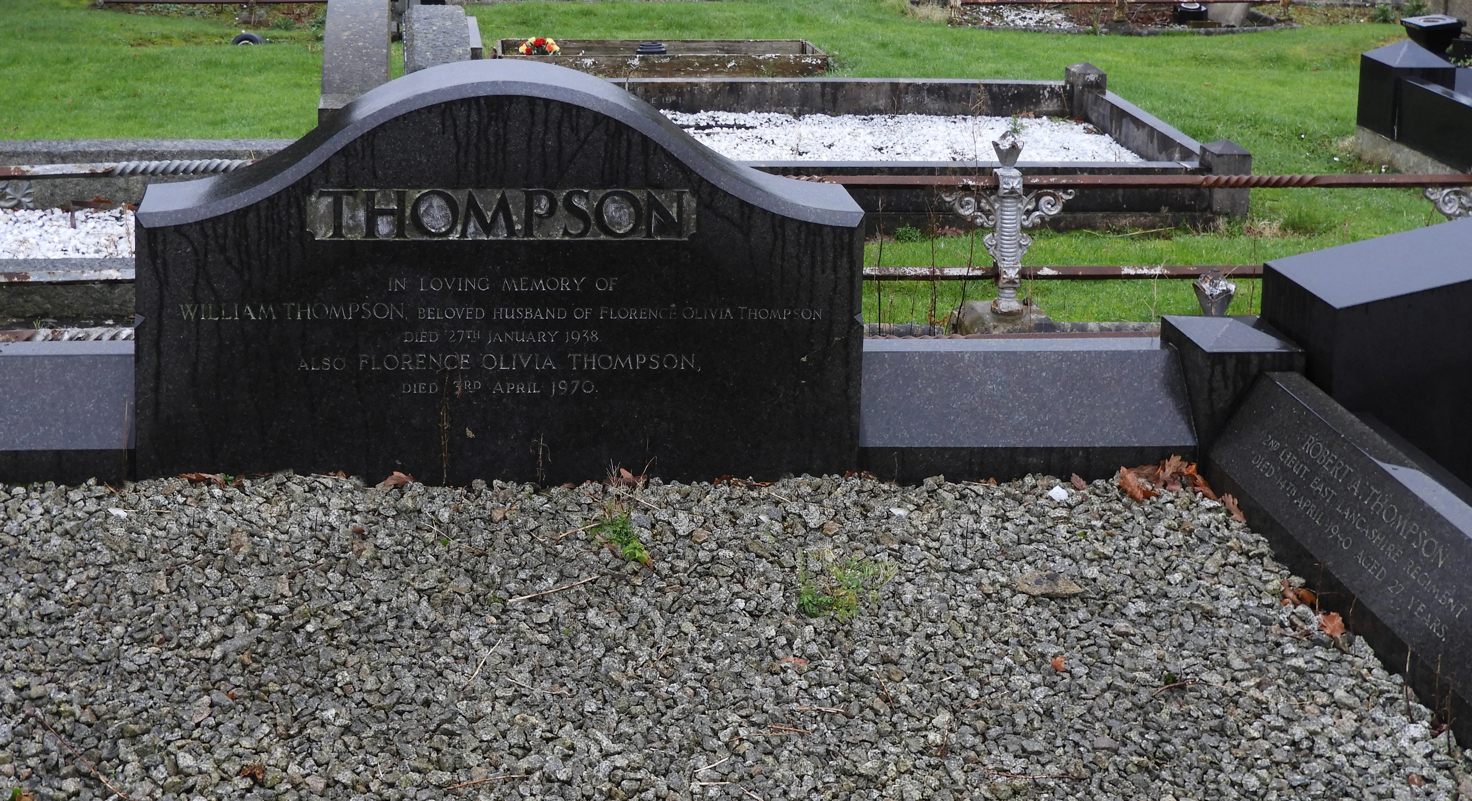 Robert Arnold THOMPSON (2)