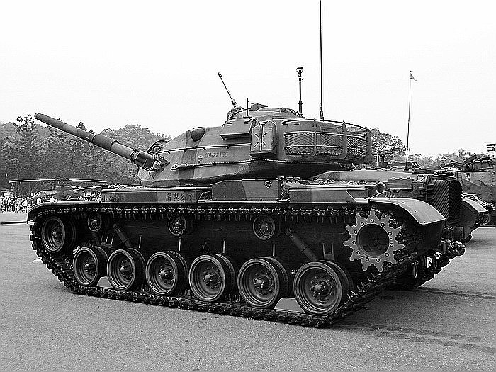 ROCA_M60A3_TTS_Tank_Side_View_20111009