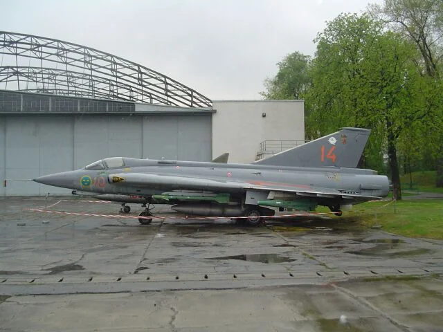 Saab J 35J Draken