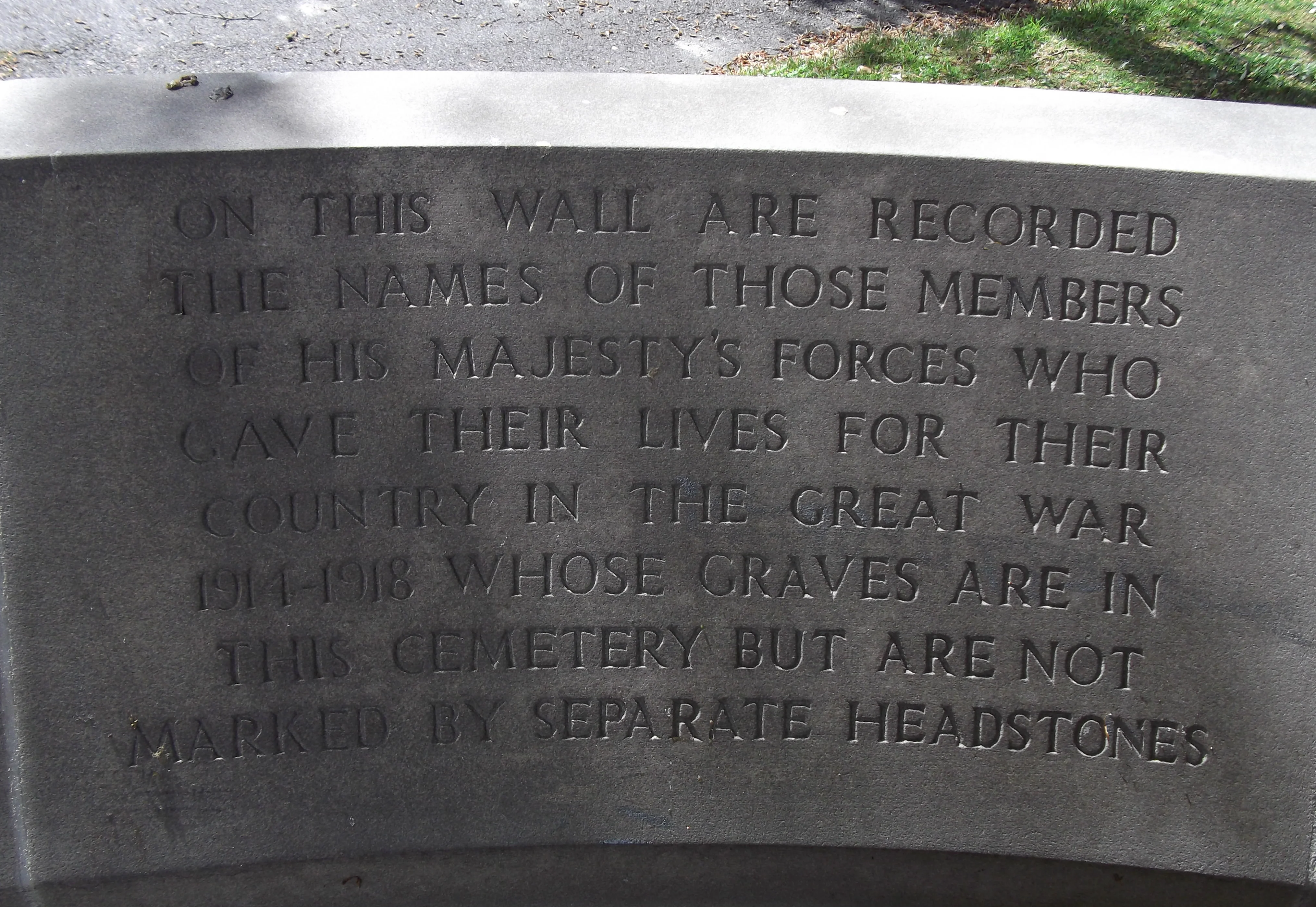 Screen wall at Cross of Sacrifice. Park Cemetery, Ilkeston, Derbyshire (5)