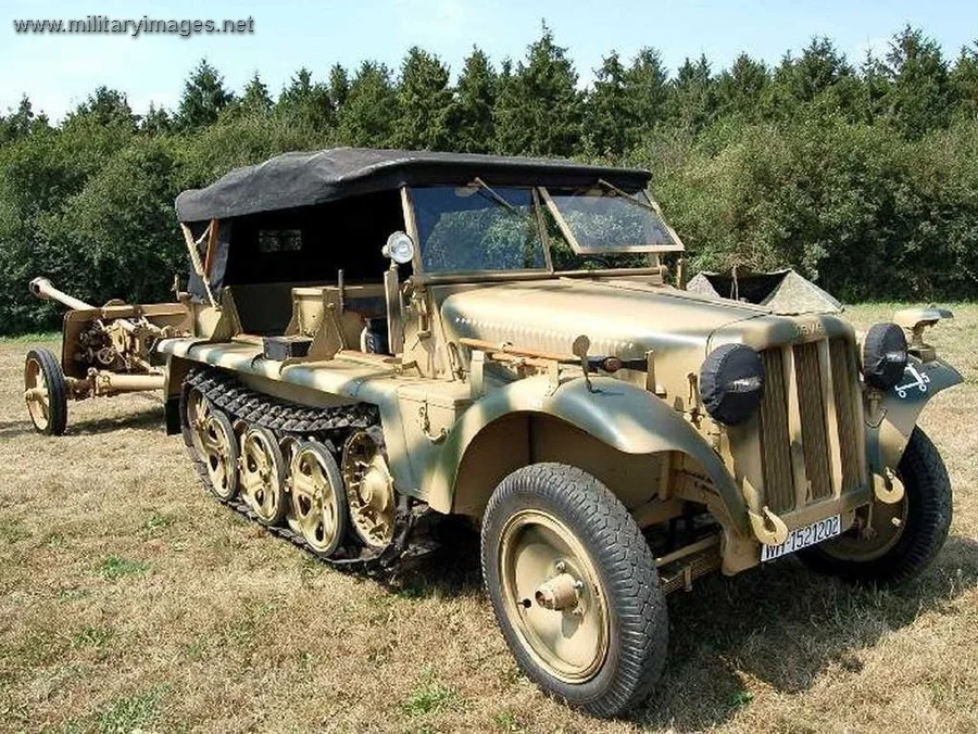 SdKfz_10_mit_7_5cm_Pak_2 | A Military Photo & Video Website