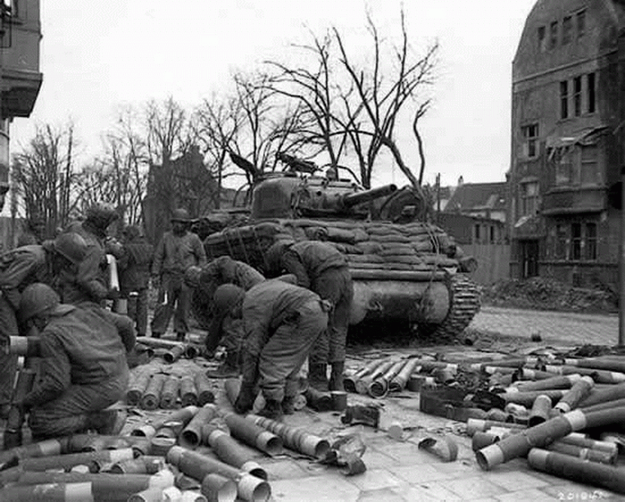 Sherman tanks | A Military Photos & Video Website