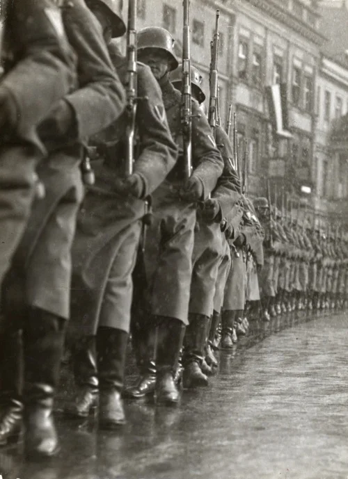 Soldiers Marching WW2 | A Military Photo & Video Website