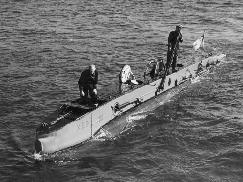 Submarine Xe 9