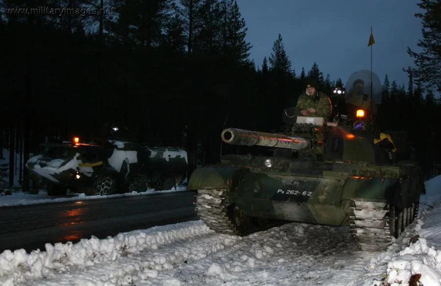 T-55M and XA-185 'Pasi' at Ex Hukka 2006