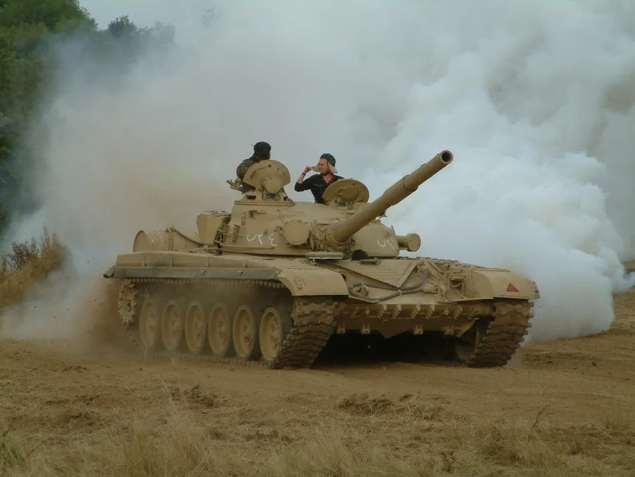 T72 Making Smoke